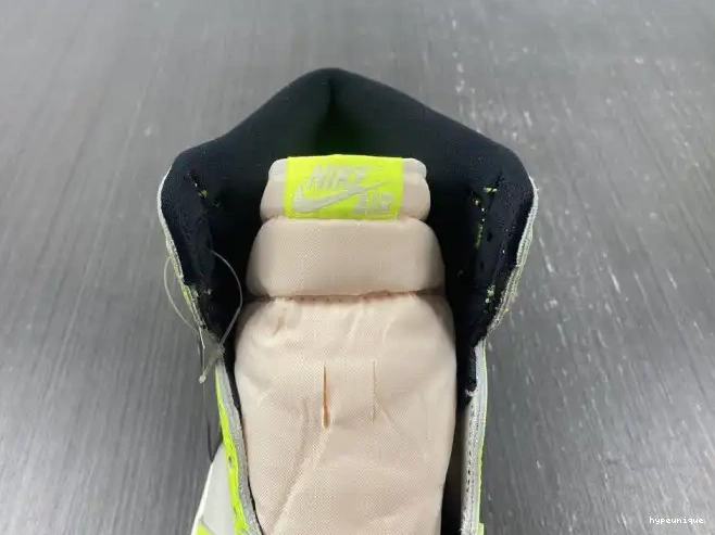 HYPE 1 Air Jordan Volt OG 555088-702 High 0430
